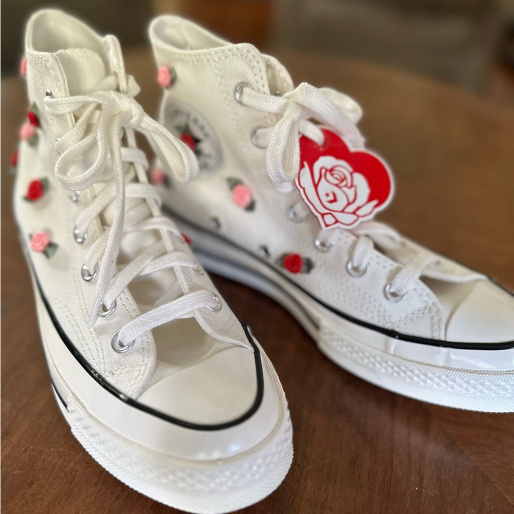 Converse Chuck 70 Valentine’s Day High-Top w/ Ribbon Roses, Gift Tag, NWOB 7.5W
